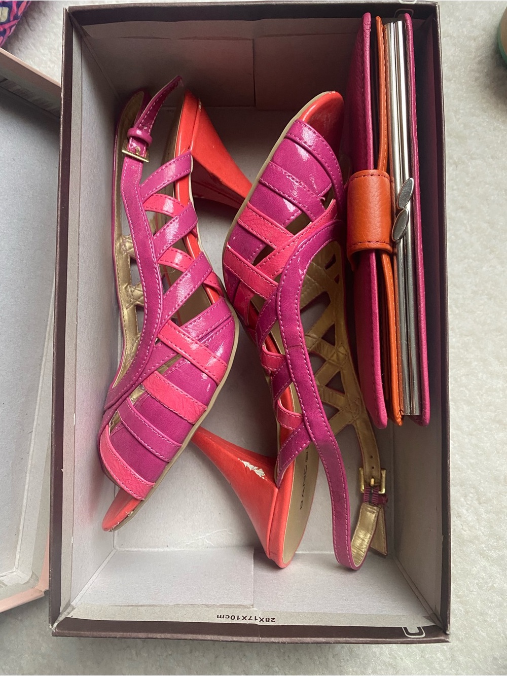 Bandolino Women’s Jorkins Pink Strappy Slingback Heels & Matching Clutch